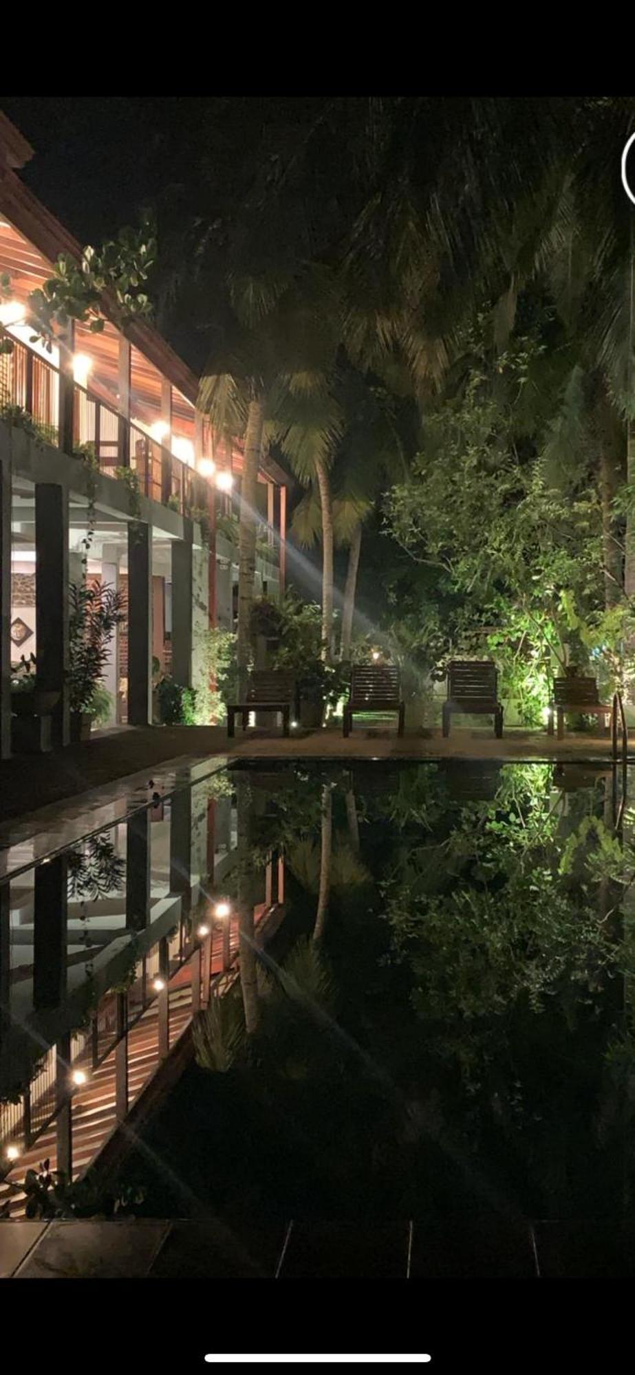 Hotel Heladiv أنرادابورام المظهر الخارجي الصورة