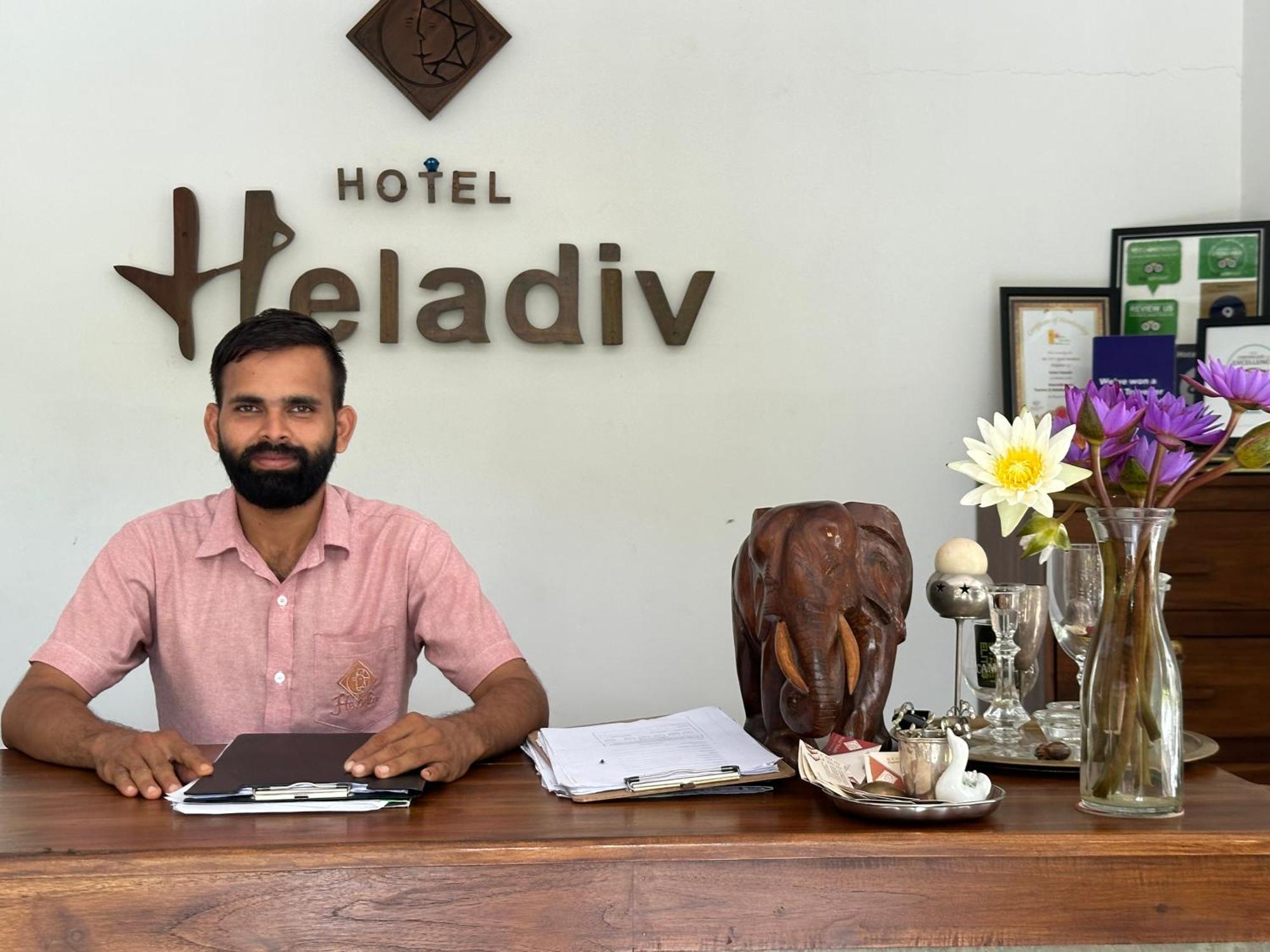 Hotel Heladiv أنرادابورام المظهر الخارجي الصورة